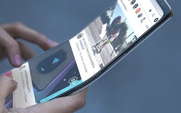 三星与谷歌联手打造折叠屏手机 定制安卓系统引领智能手机新潮流